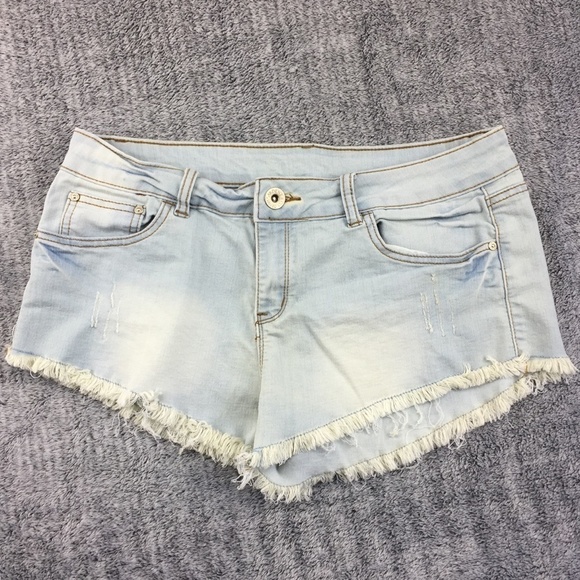 Ardene Light Wash Angle Cut Shorts… - Picture 1 of 6